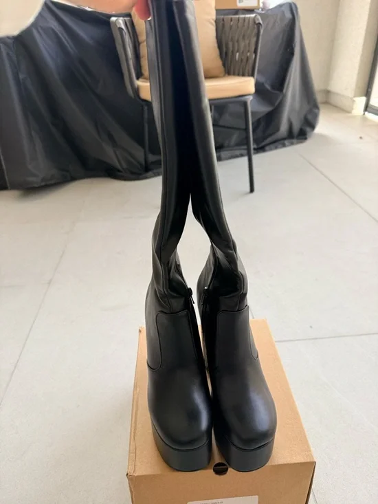 Women’s Black Platform Knee-High Boots - Picture 1 of 3